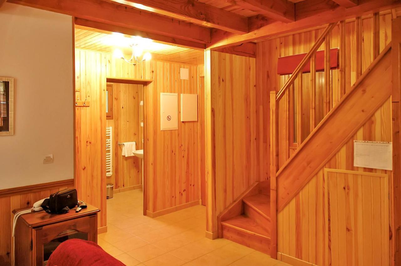 Maison De 2 Chambres Avec Vue Sur Le Lac Piscine Partagee Et Jardin Amenage A Lachapelle Auzac Zewnętrze zdjęcie